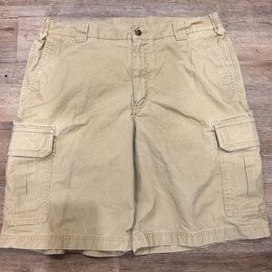 L.L.Bean Men's 36W Tropic Weight Comfort Waist Tan Cargo Shorts
